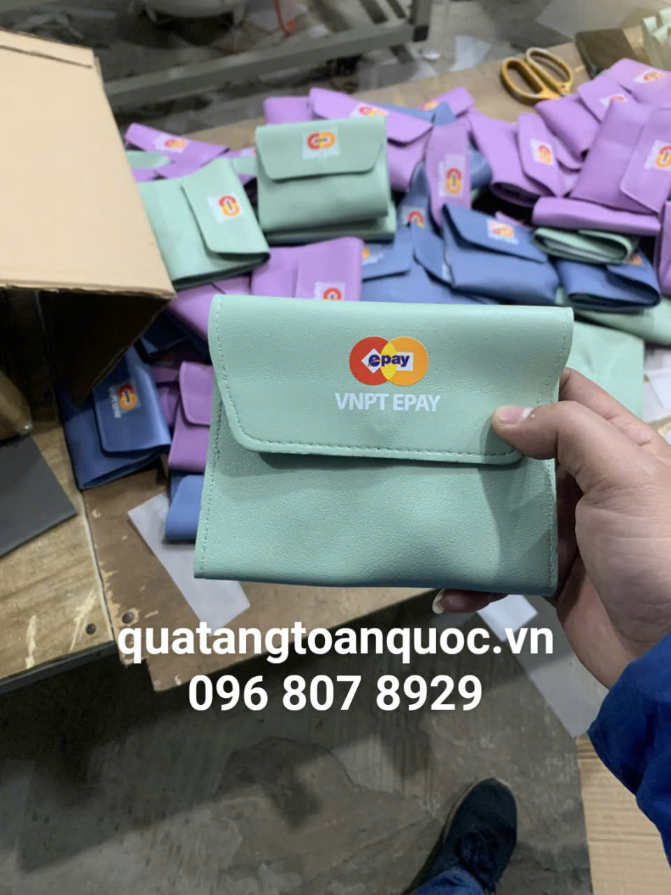Bộ bấm móng in logo