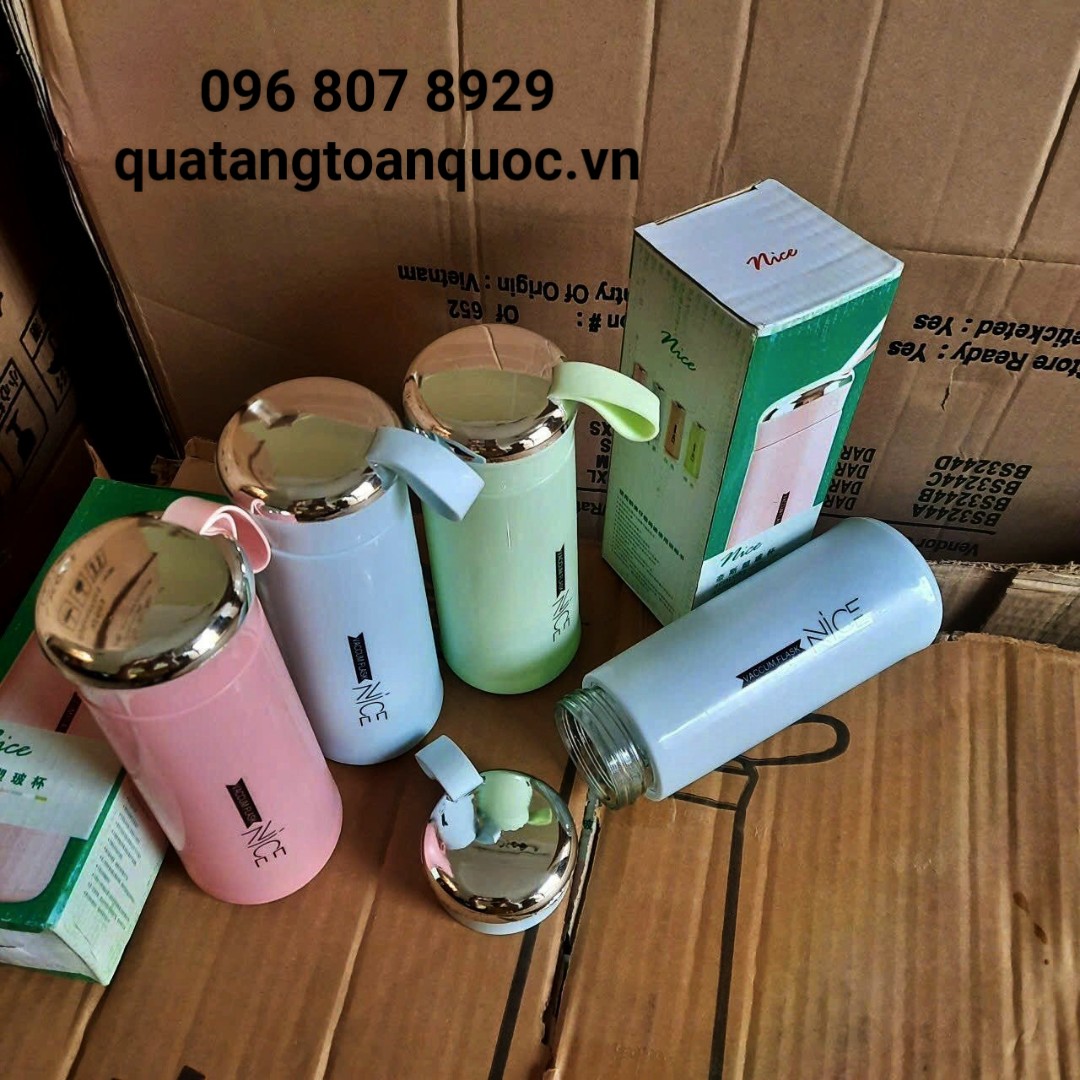 Bình Nước Cho Bé Đi Học